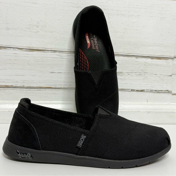BOBS from Skechers Shoes - Skechers BOBS Arch Fit Slip-On Flats